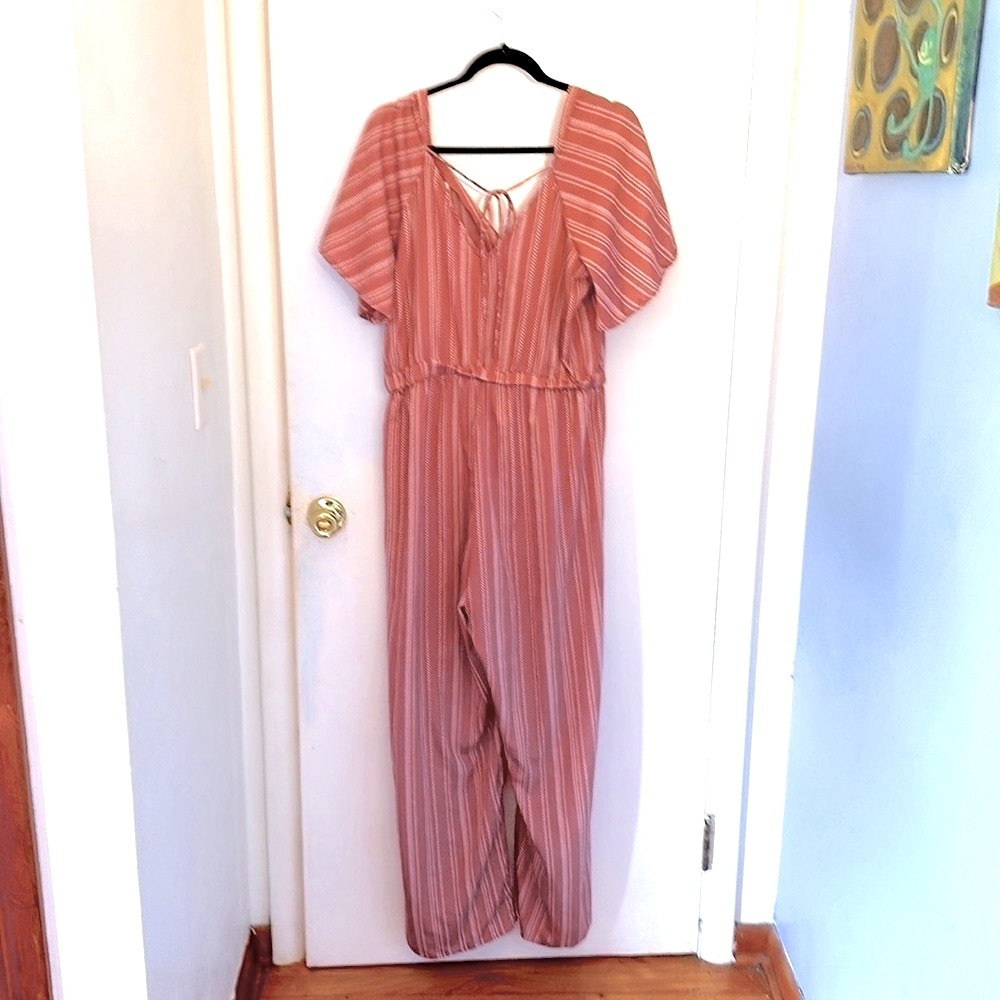 ⭐️INDULGE Romper, XL, Mauve/White Striped/Flutter Sleeves, Classy & Fun! 💕